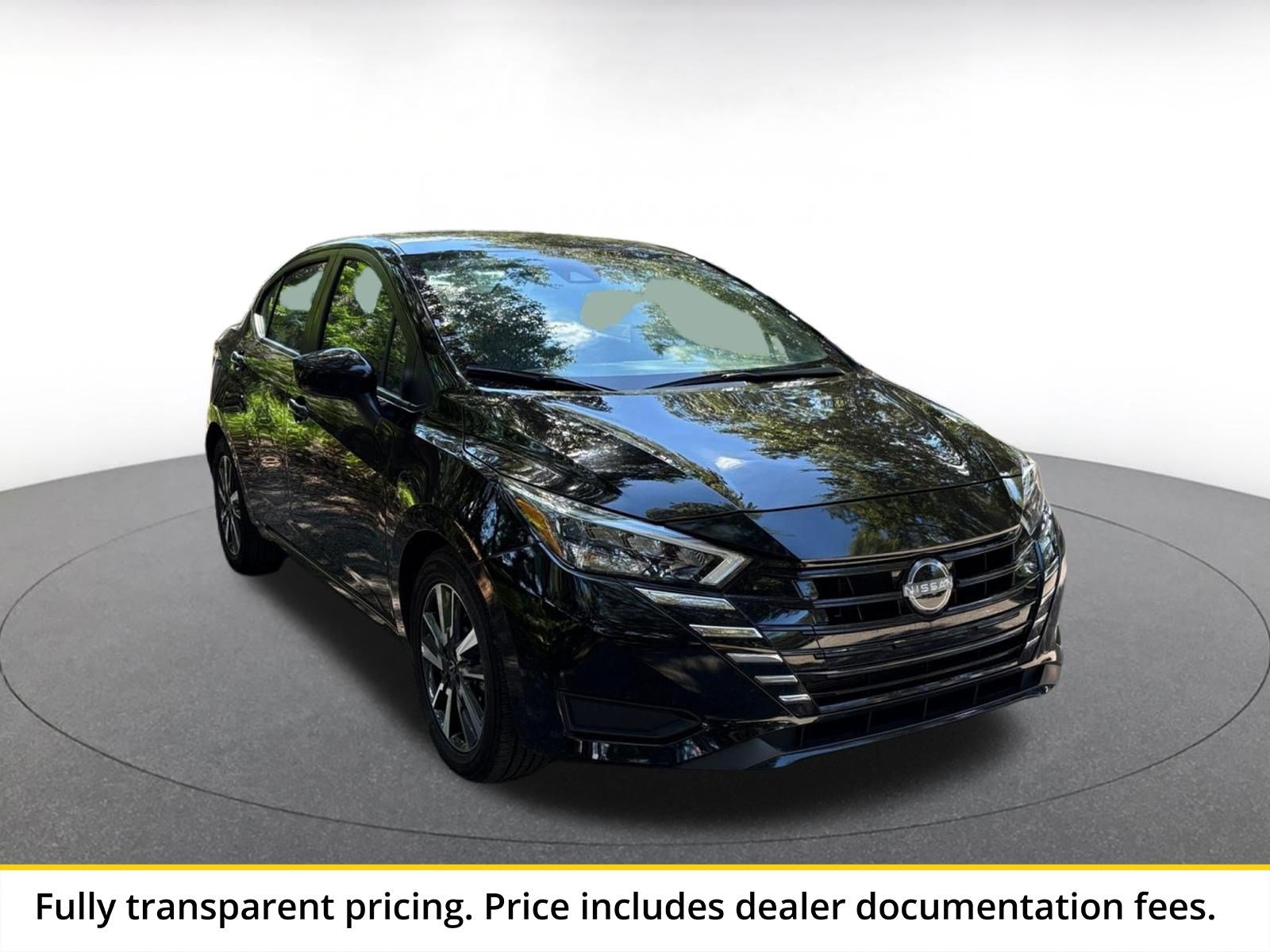 Used 2025 Nissan Versa SV FWD image 1
