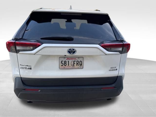 Used 2022 Toyota RAV4 XLE image 8