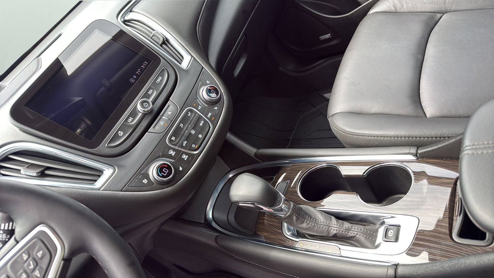 Used 2023 Chevrolet Malibu LT w/ LPO, Floor Liner Package FWD image 20
