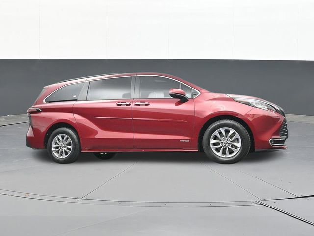 Used 2021 Toyota Sienna XLE image 51