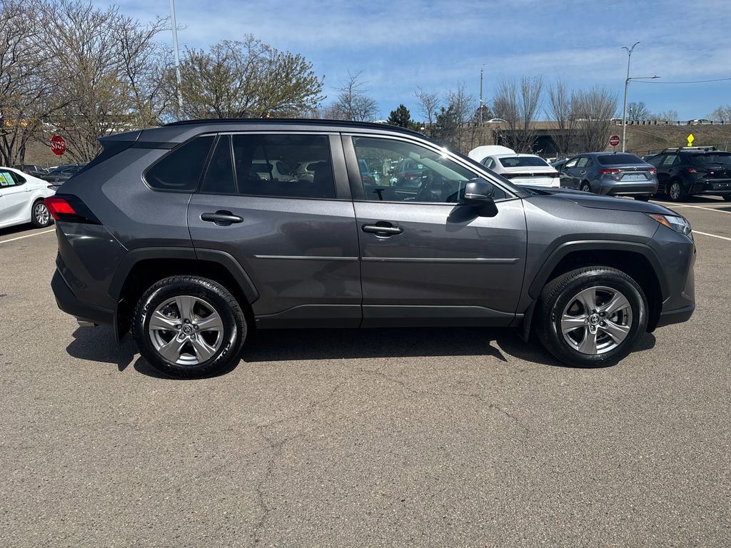 Used 2024 Toyota RAV4 XLE AWD/4WD image 9