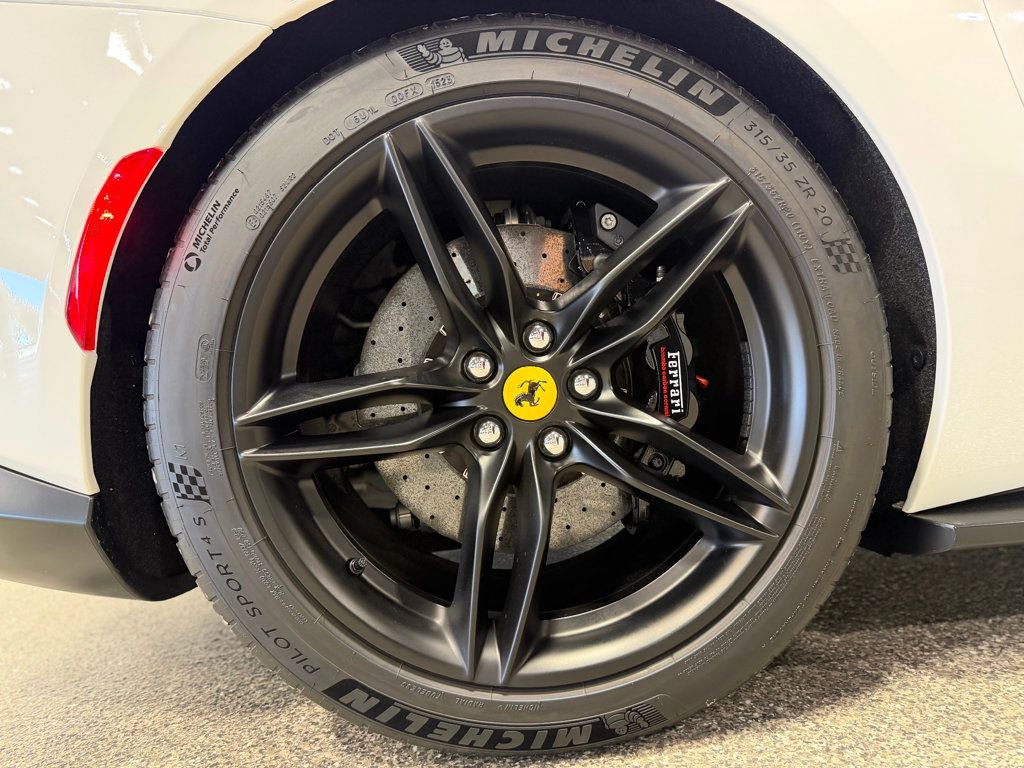 Used 2023 Ferrari 812 GTS RWD image 15