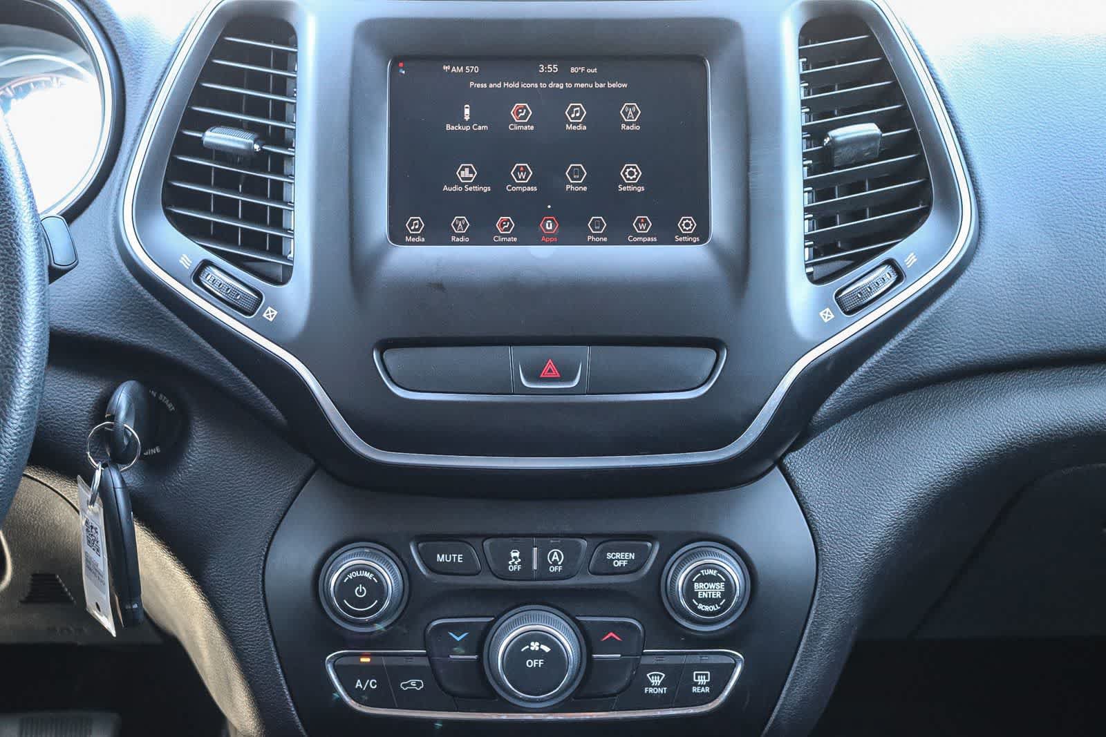 Used 2019 Jeep Cherokee Latitude w/ Popular Appearance Group FWD image 12