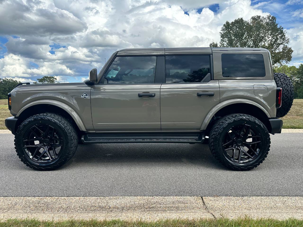 Used 2026 Ford Bronco Outer Banks AWD/4WD image 8