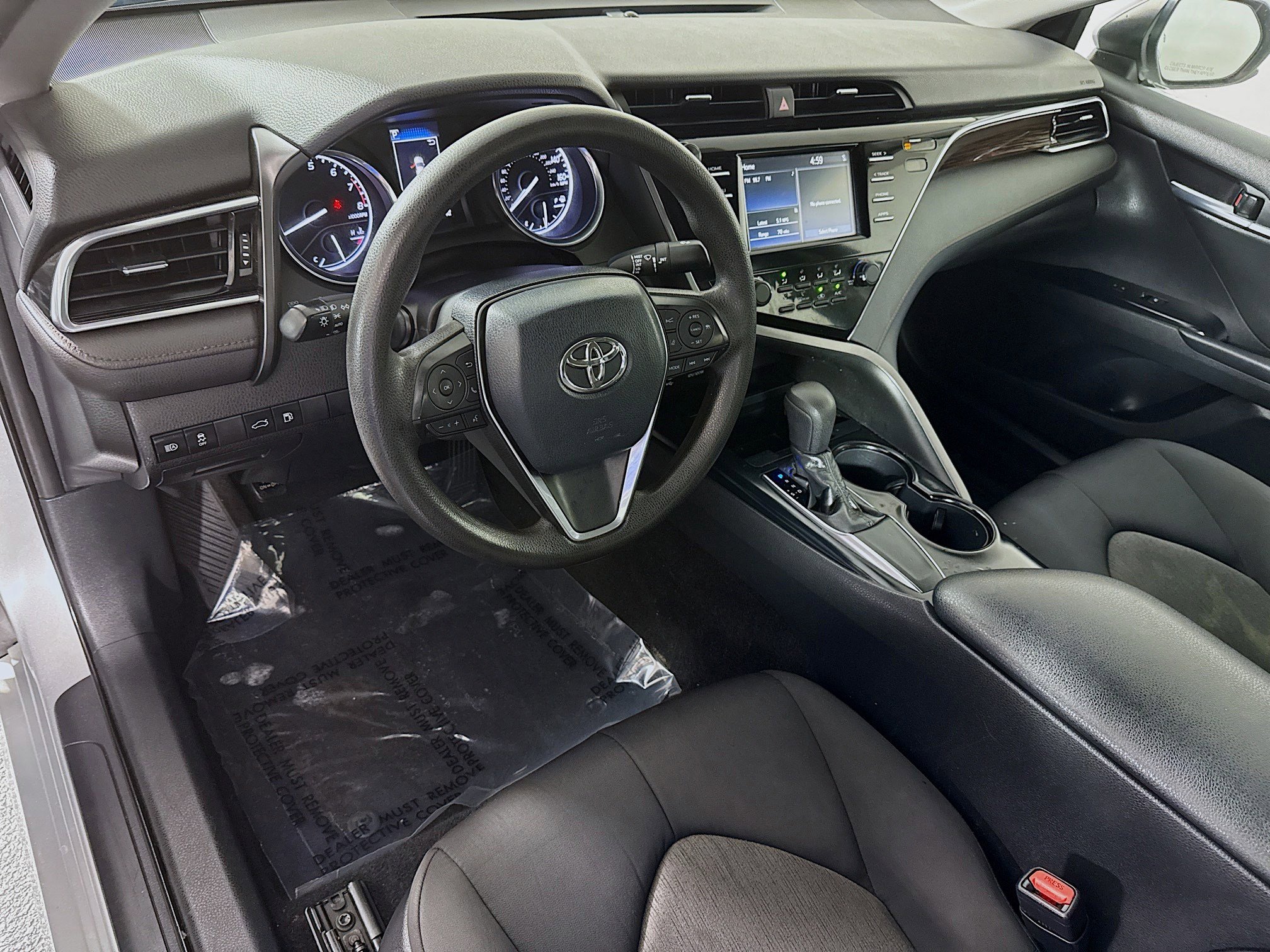 Used 2018 Toyota Camry LE FWD image 22
