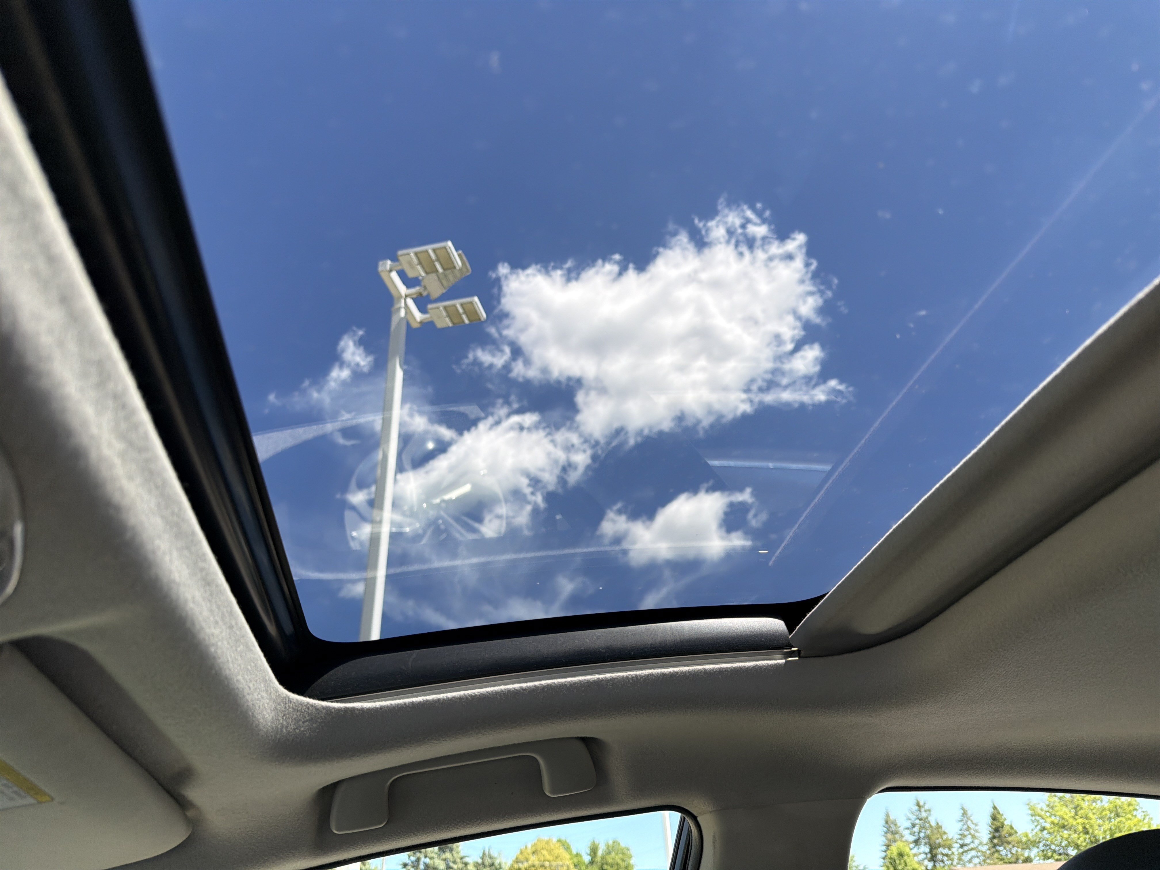 Used 2013 Toyota Prius Four w/ Deluxe Solar Roof Pkg FWD image 40