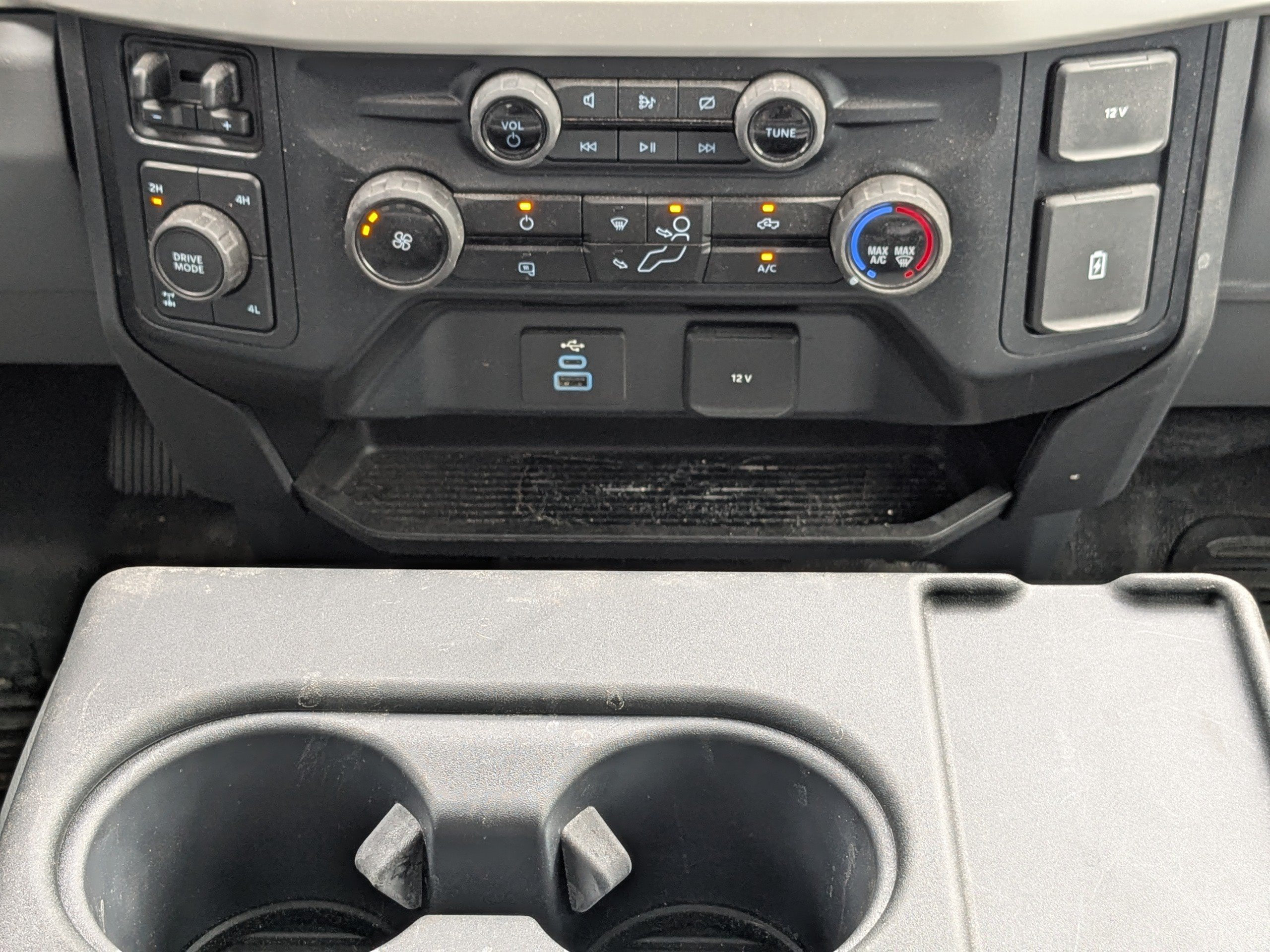 Used 2023 Ford F350 XL w/ FX4 Off-Road Package AWD/4WD image 20