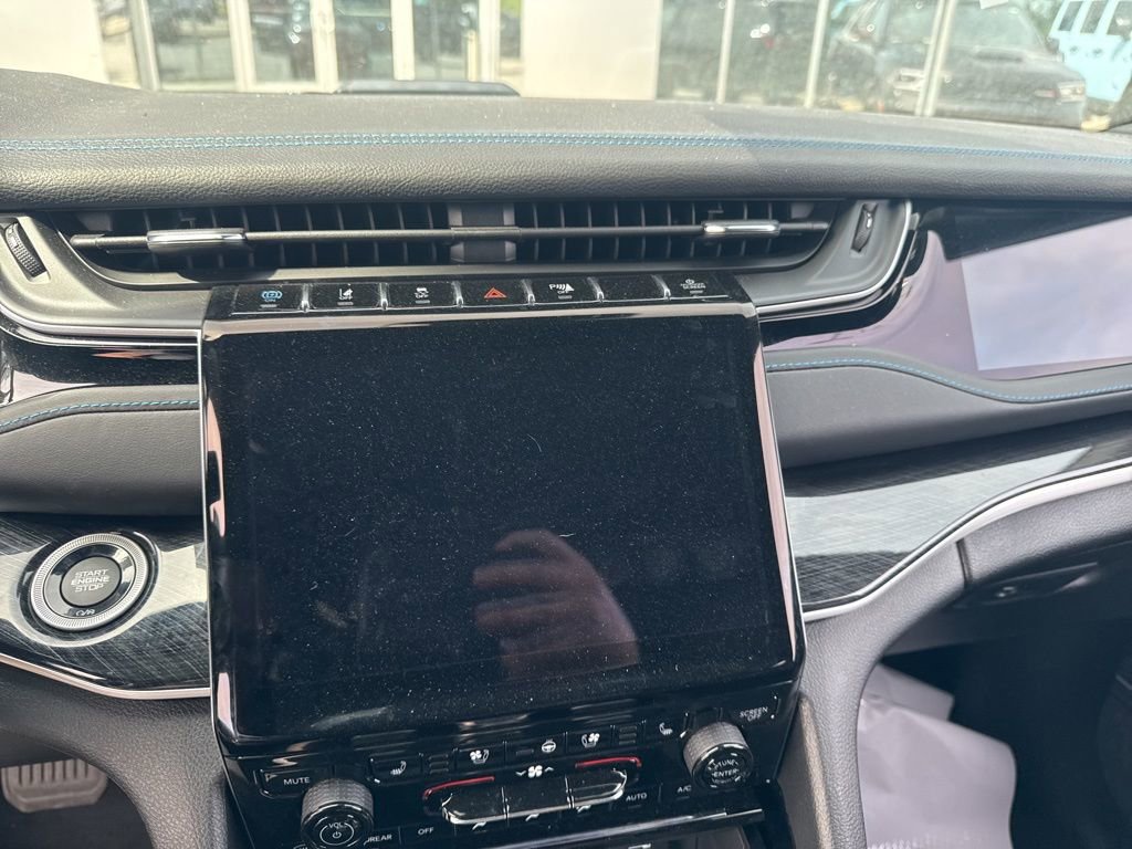 Used 2023 Jeep Grand Cherokee Trailhawk w/ Advanced Protech Group II image 14