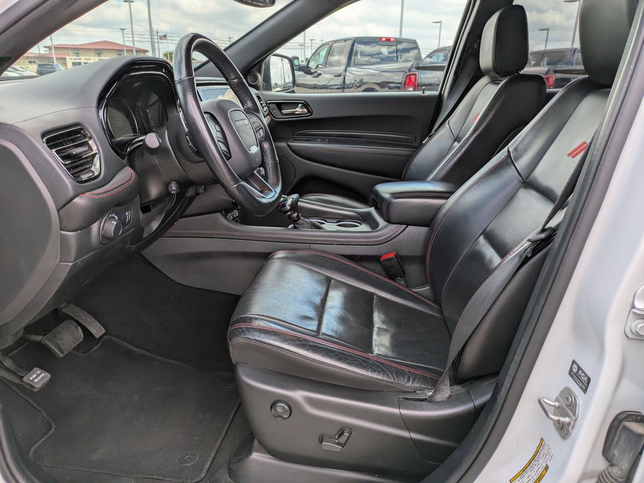 Used 2024 Dodge Durango GT RWD image 9