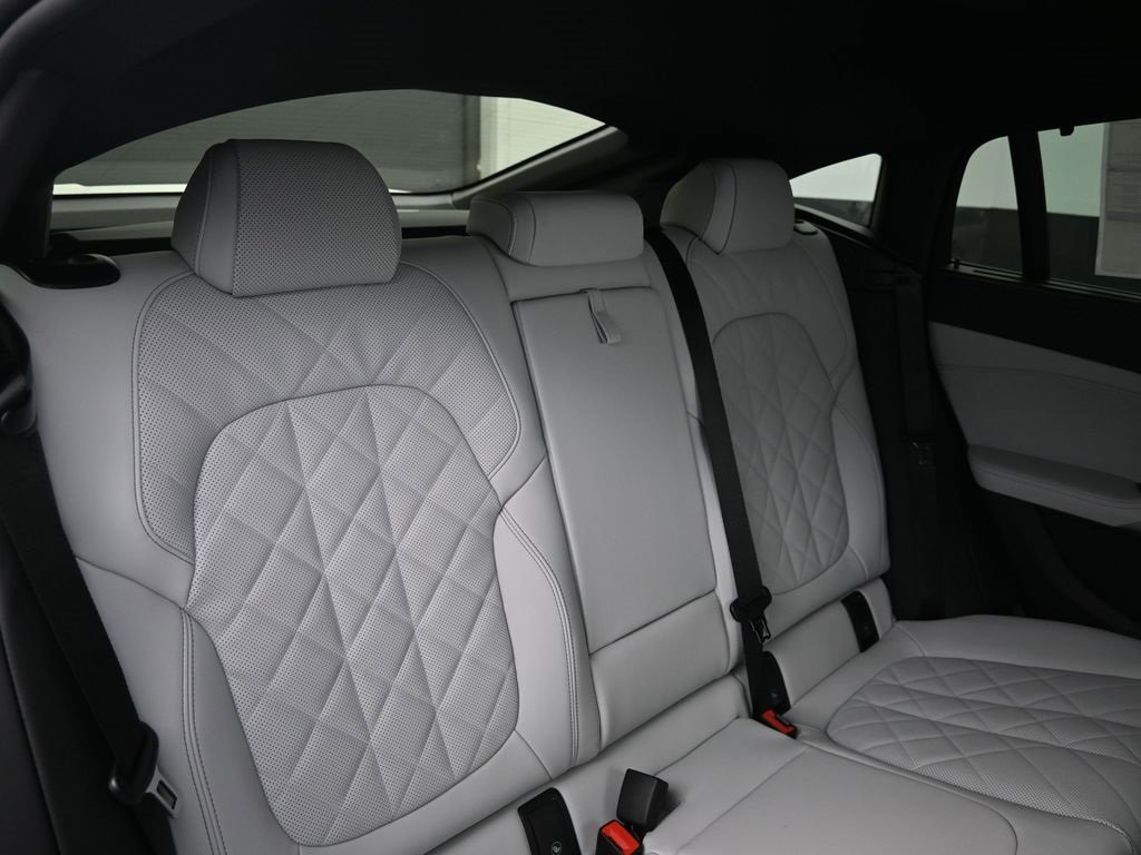 New 2026 BMW X6 M60i image 26