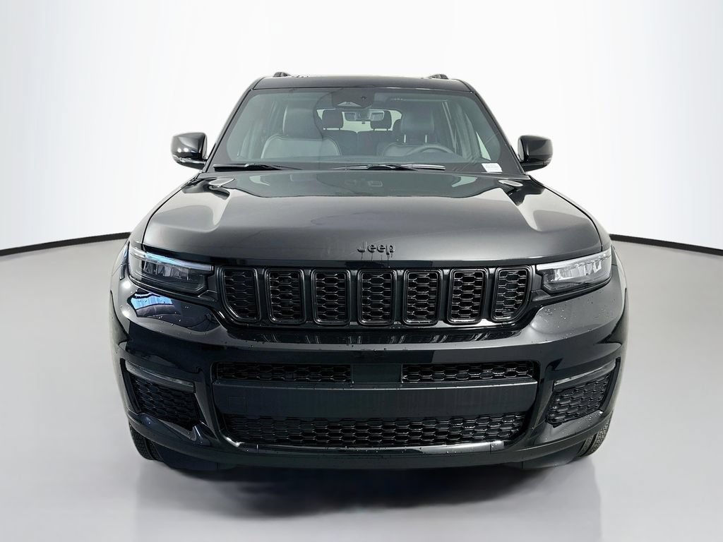 New 2025 Jeep Grand Cherokee L Limited w/ Black Appearance Package AWD/4WD image 2