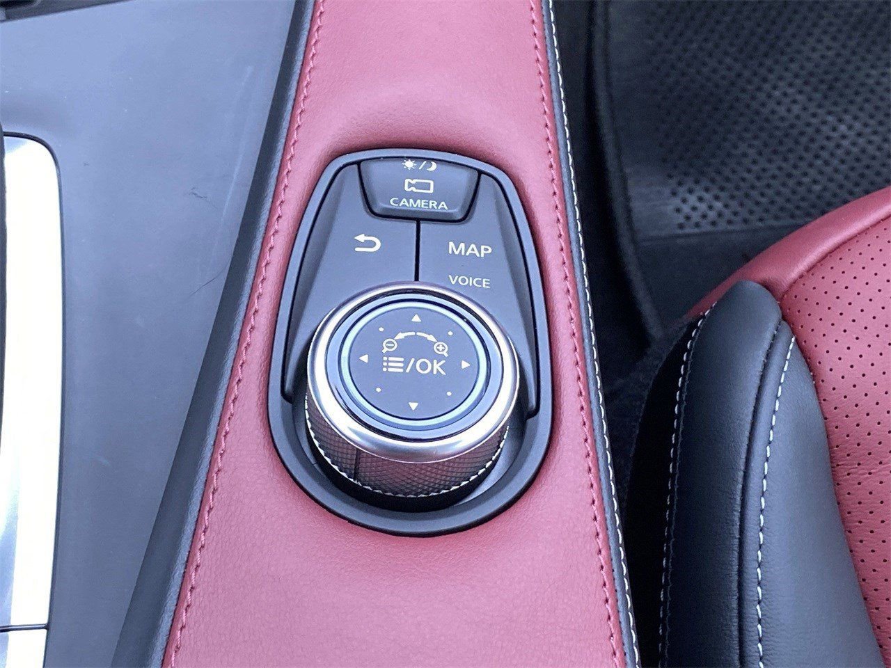 New 2025 INFINITI QX50 Sport image 19