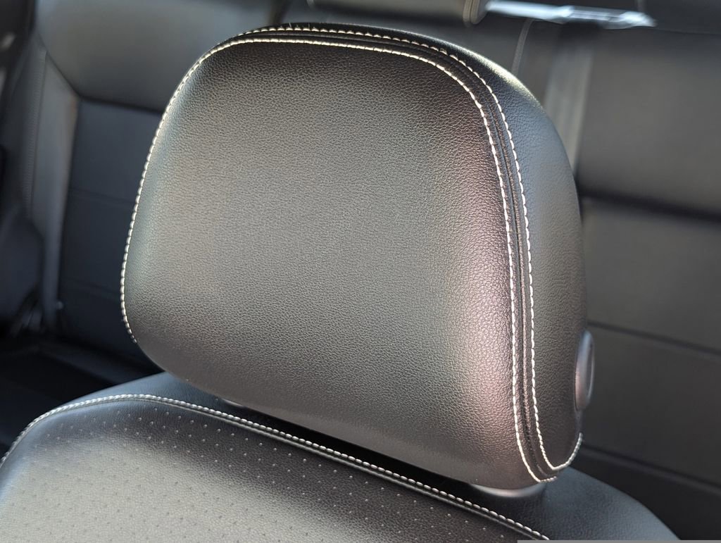 Used 2023 Volkswagen Atlas Cross Sport SEL R-Line image 16