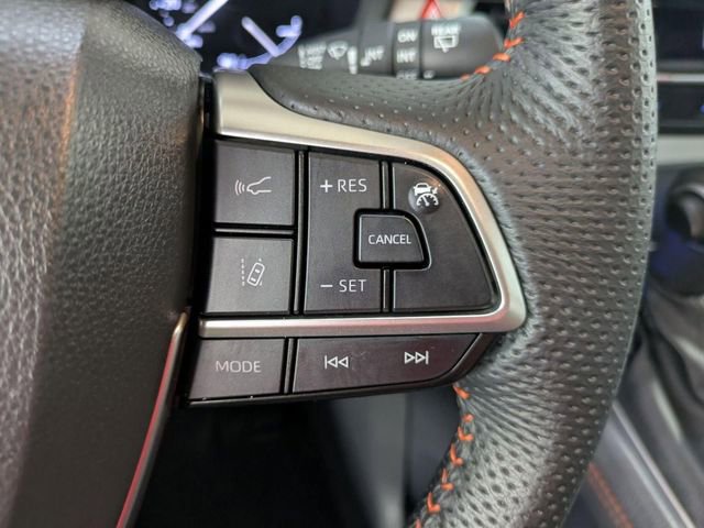 Used 2023 Toyota Sienna XSE FWD image 21