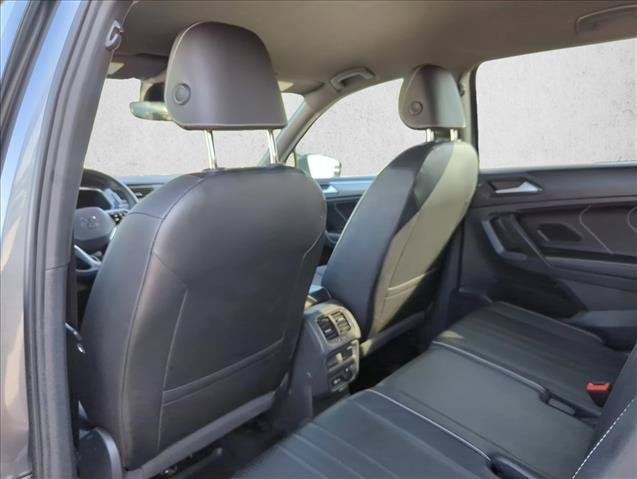 Used 2022 Volkswagen Tiguan SE R-Line FWD image 14