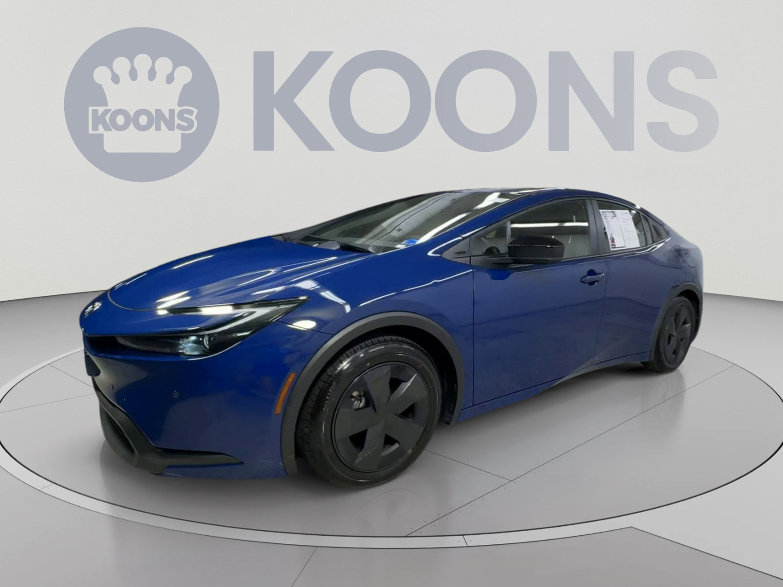 Used 2025 Toyota Prius LE FWD image 5