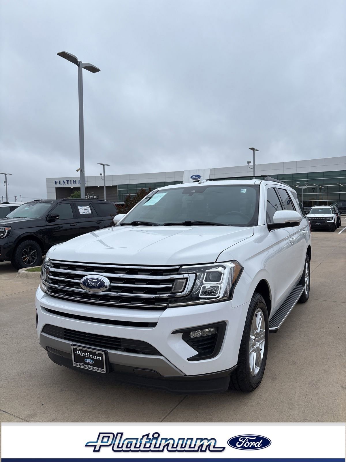 Used 2020 Ford Expedition XLT w/ Equipment Group 202A RWD image 1