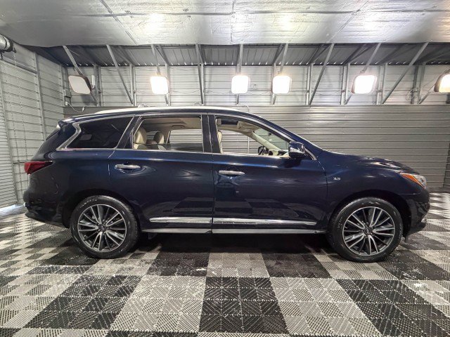 Used 2019 INFINITI QX60 Luxe w/ Sensory Package image 9
