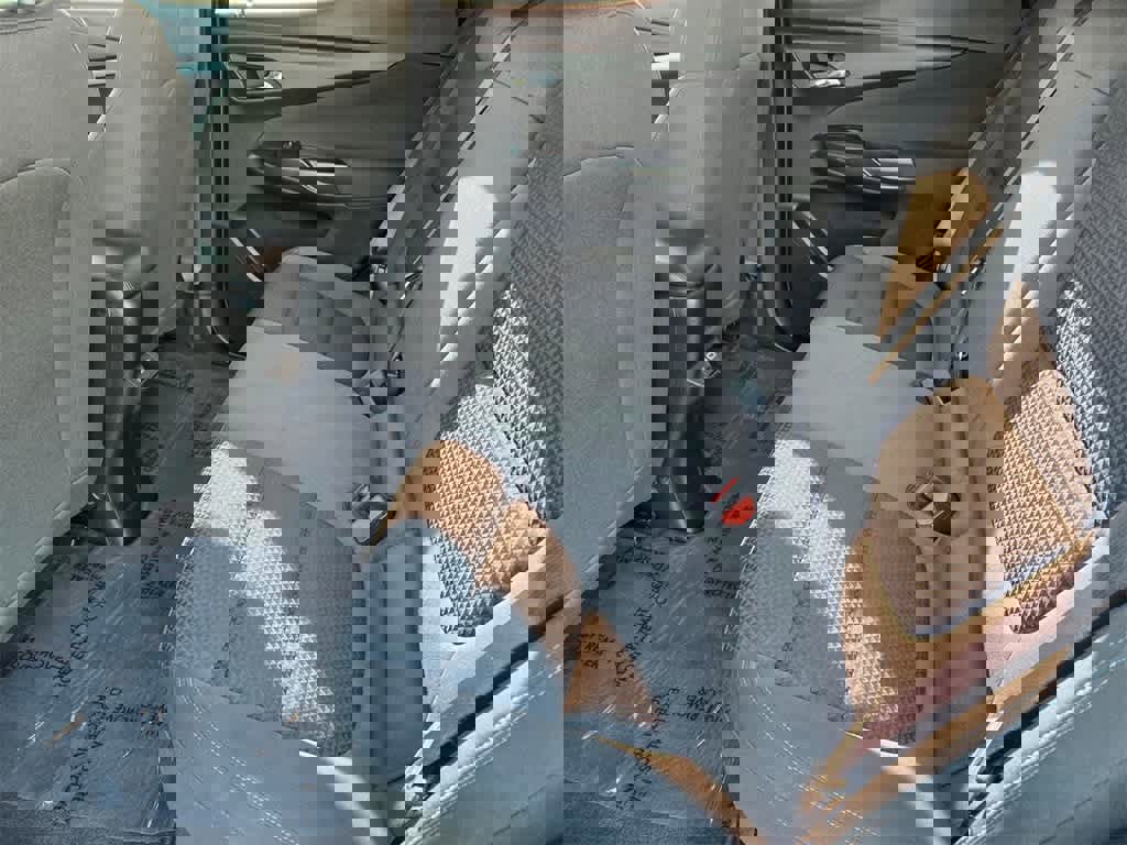 Used 2022 Chevrolet Bolt EUV LT image 9