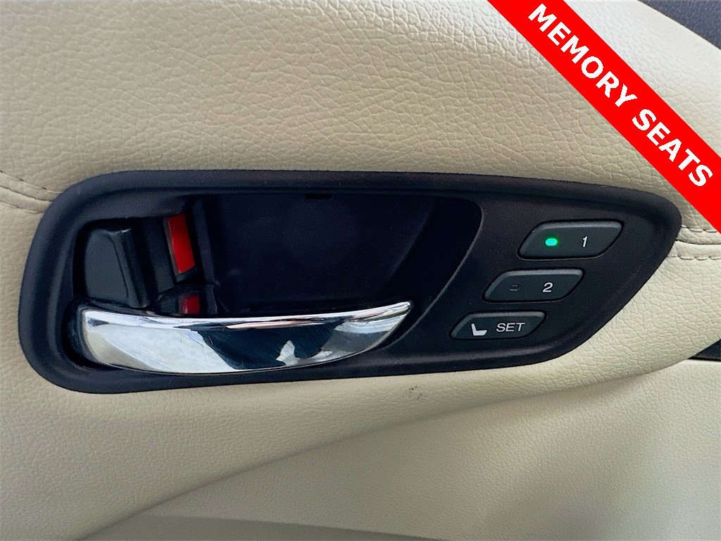 Used 2017 Acura RDX AWD w/ Advance Package image 32