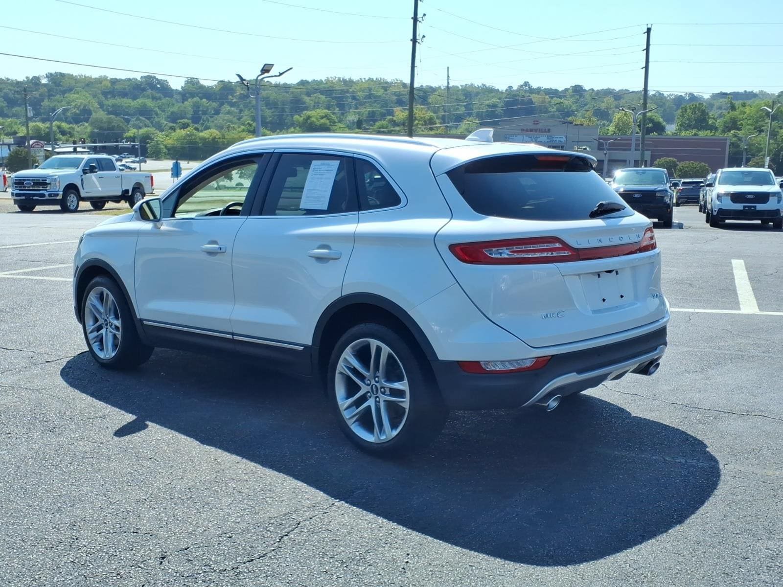 Used 2017 Lincoln MKC Reserve w/ Lincoln MKC Climate Package AWD/4WD image 6