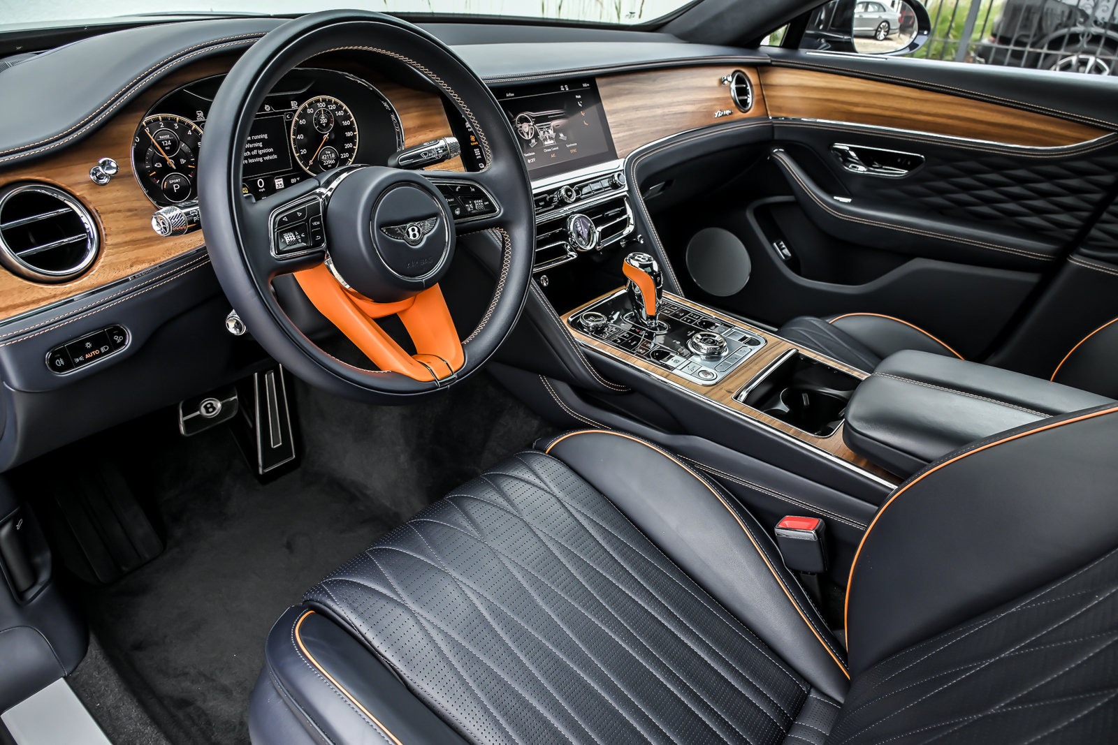 Certified 2023 Bentley Flying Spur Plug-In Hybrid AWD/4WD image 20