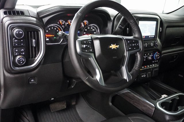 Used 2022 Chevrolet Silverado 1500 LTZ w/ LTZ Premium Package image 7