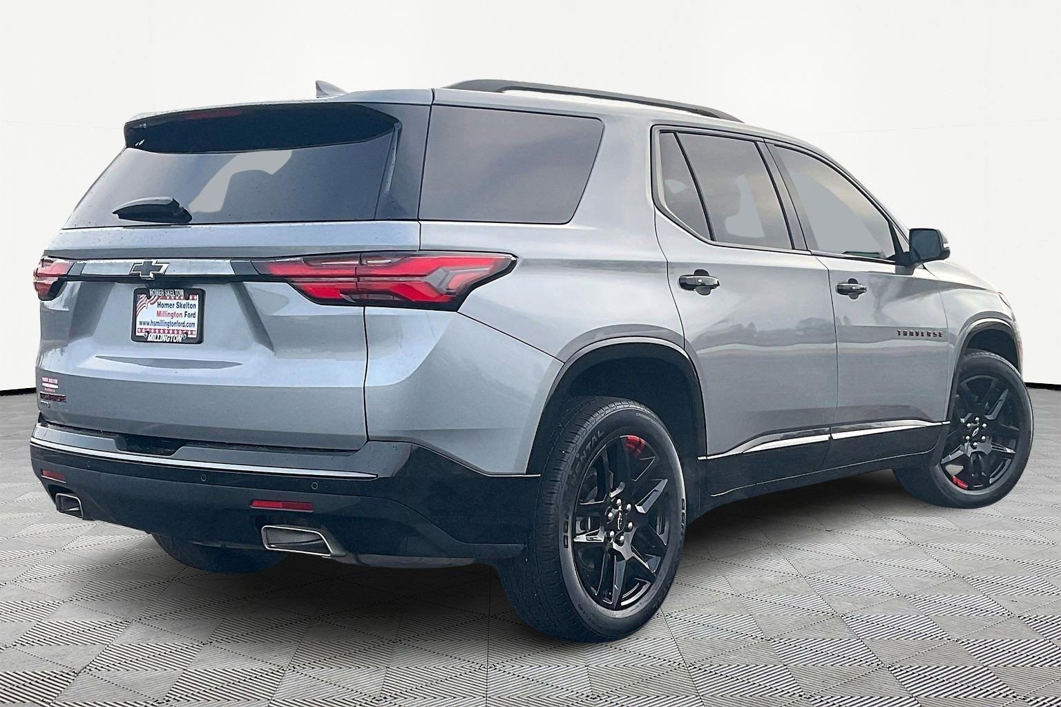 Used 2024 Chevrolet Traverse Premier w/ Redline Edition image 11