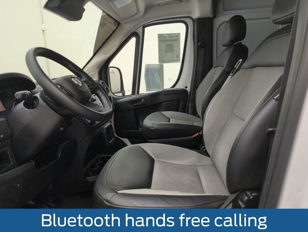 Used 2024 RAM ProMaster 2500 w/ Convenience Group image 4