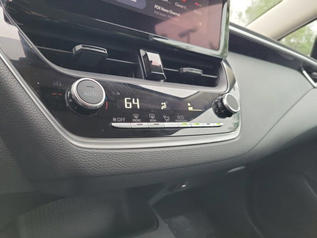 Used 2024 Toyota Corolla LE FWD image 28