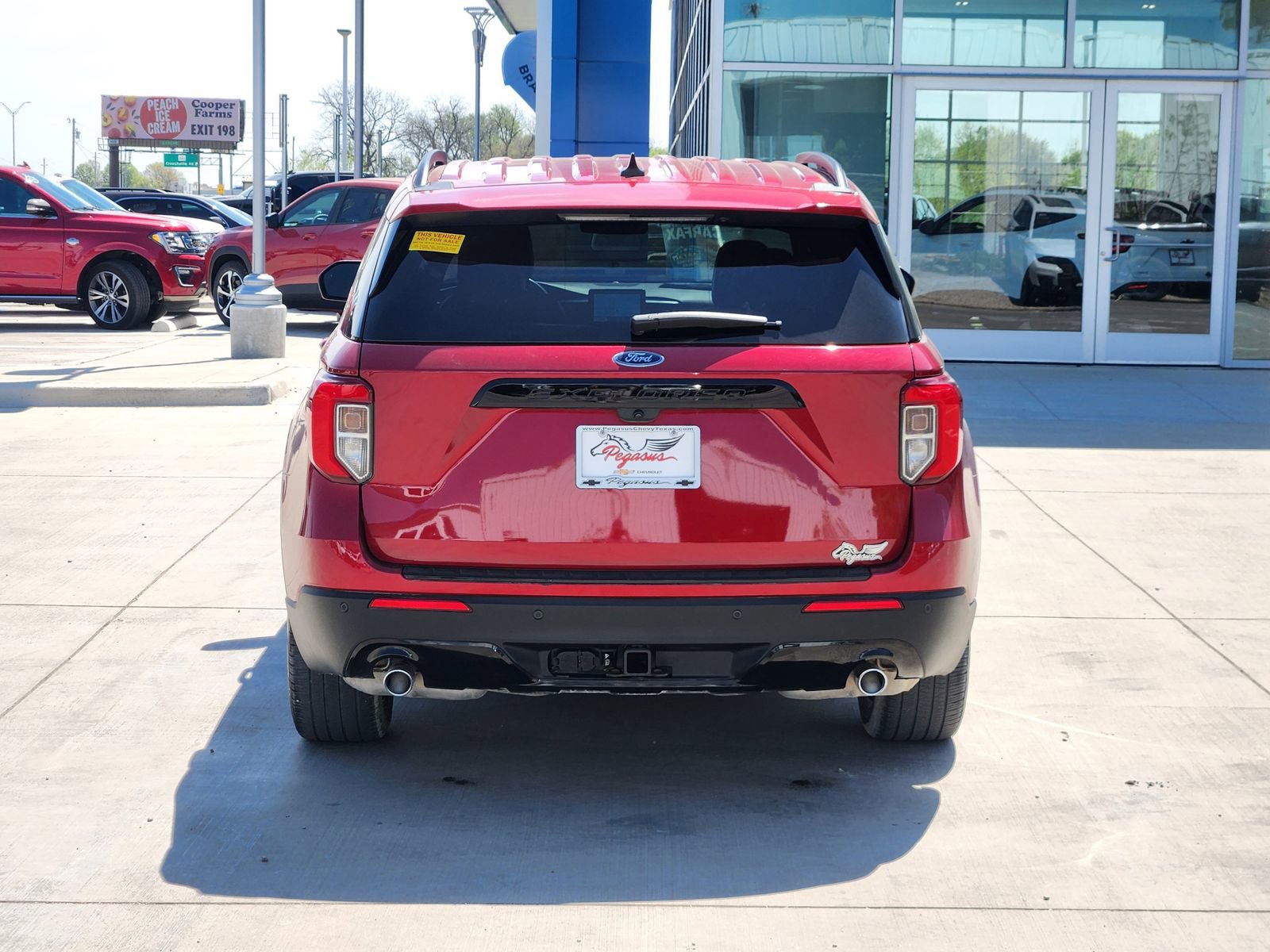 Used 2024 Ford Explorer ST-Line w/ Class IV Trailer Tow Package image 8