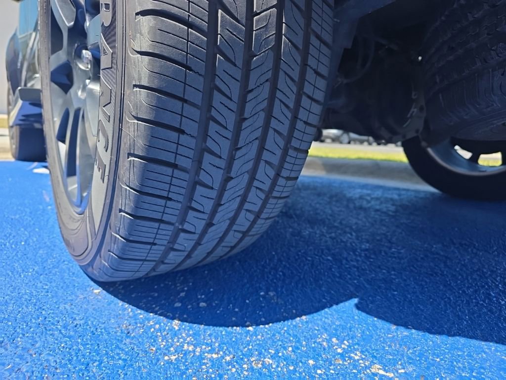 Used 2021 GMC Canyon Denali AWD/4WD image 9