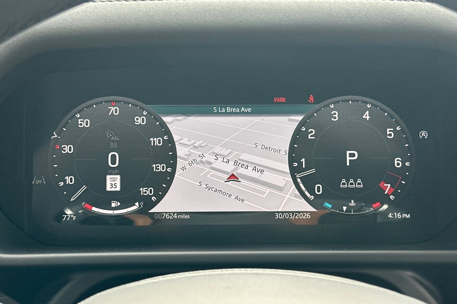 Used 2025 Land Rover Defender 110 S image 19