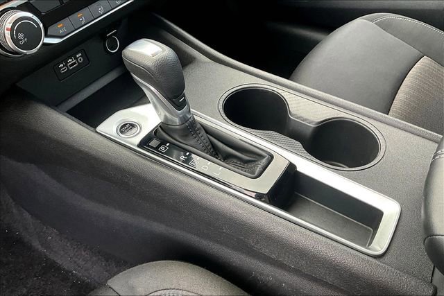 Used 2025 Nissan Altima 2.5 SV image 17