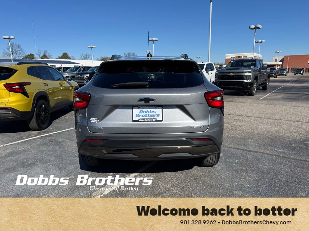 Used 2025 Chevrolet Trax ACTIV w/ Sunroof Package image 6