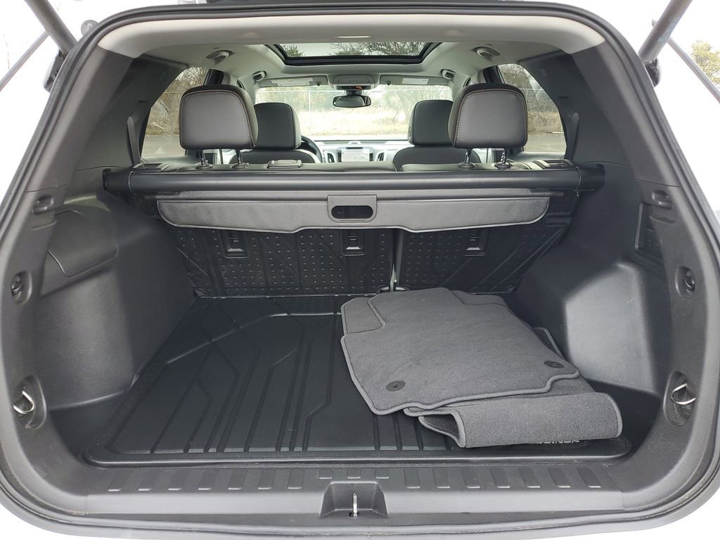 Used 2023 Chevrolet Equinox Premier image 33