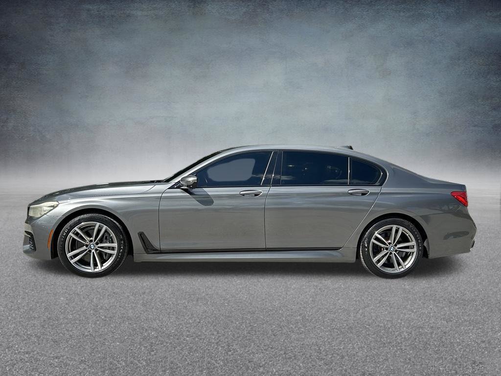 Used 2016 BMW 740i RWD image 8