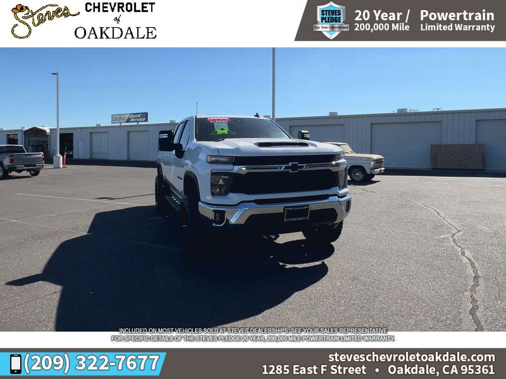 Used 2024 Chevrolet Silverado 3500 LT w/ Convenience Package AWD/4WD image 3