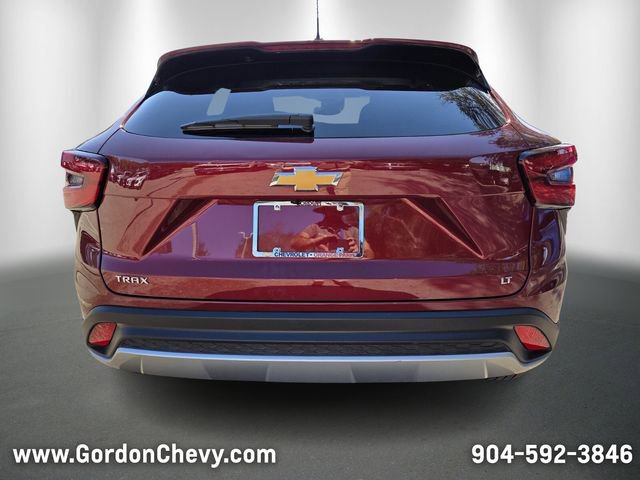 Certified 2025 Chevrolet Trax LT w/ LT Convenience Package image 4