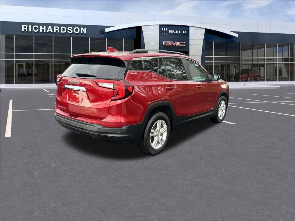 Used 2022 GMC Terrain SLE w/ Driver Convenience Package image 9