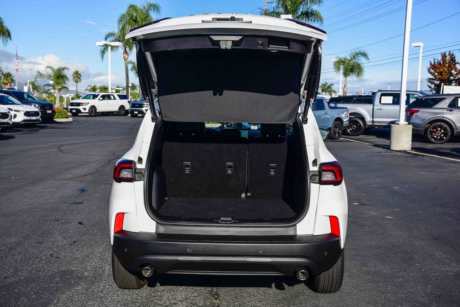 Used 2025 Ford Escape ST-Line w/ Equipment Group 301A image 26