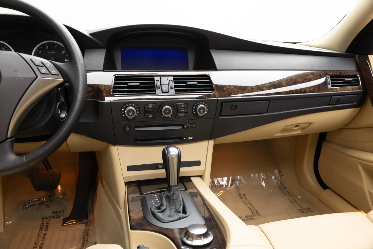 Used 2004 BMW 545i Sedan RWD image 14