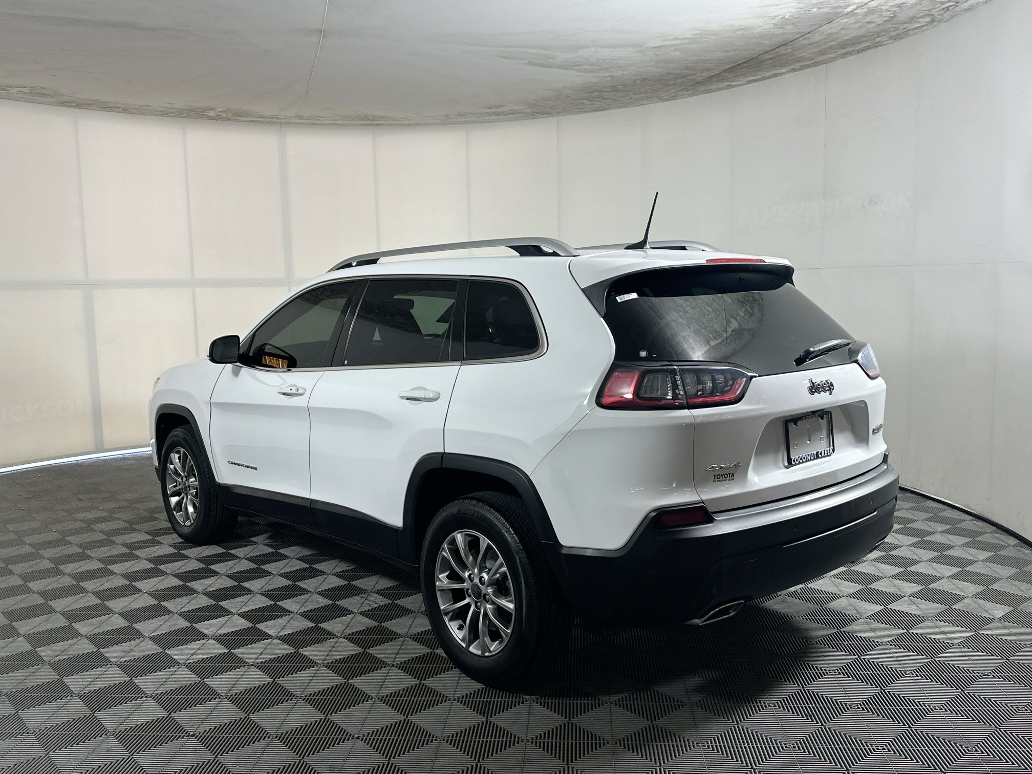 Used 2021 Jeep Cherokee Latitude Lux AWD/4WD image 5