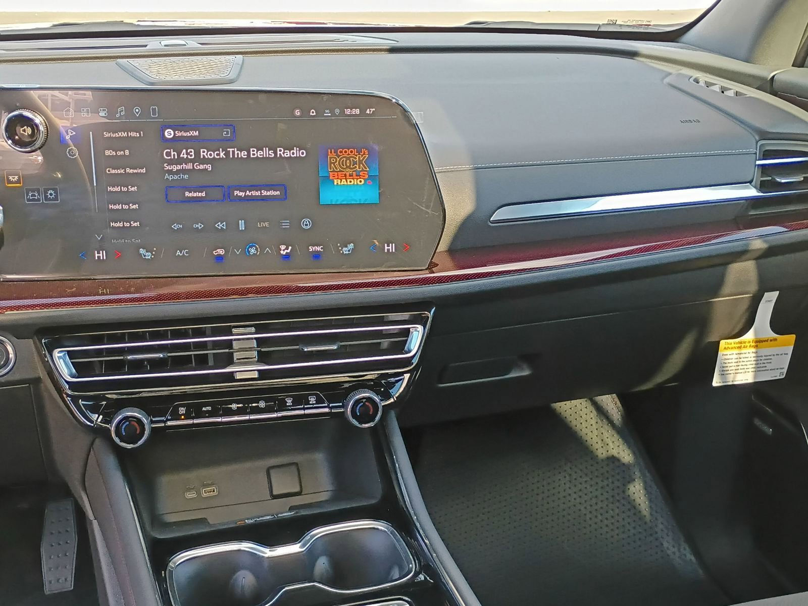 New 2026 Chevrolet Traverse Z71 w/ Enhanced Driving Package image 25