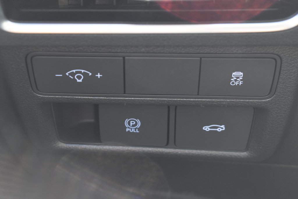 Certified 2024 Hyundai Sonata SEL FWD image 30
