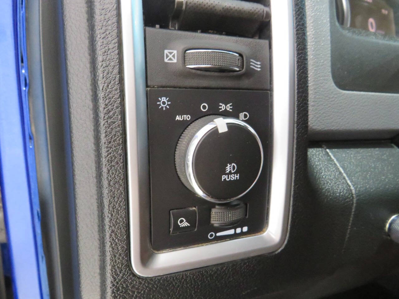 Used 2015 RAM 3500 Big Horn AWD/4WD image 23