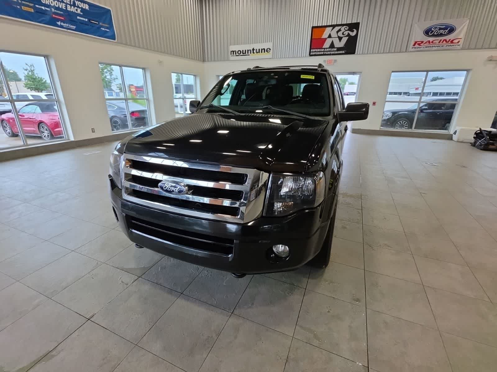 Used 2013 Ford Expedition Limited AWD/4WD image 2