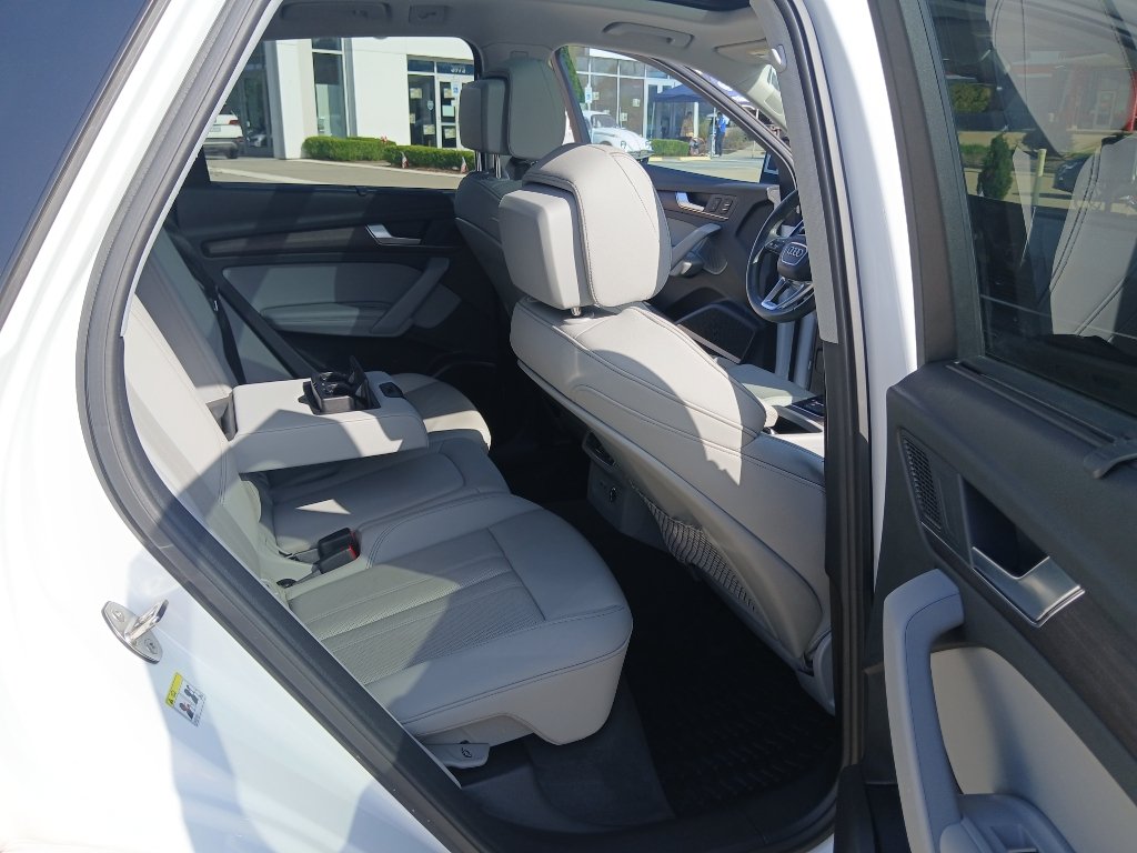 Used 2021 Audi Q5 Prestige w/ Prestige Package AWD/4WD image 26