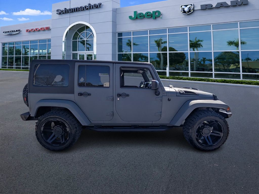Used 2015 Jeep Wrangler Unlimited Sahara w/ Dual Top Group image 8