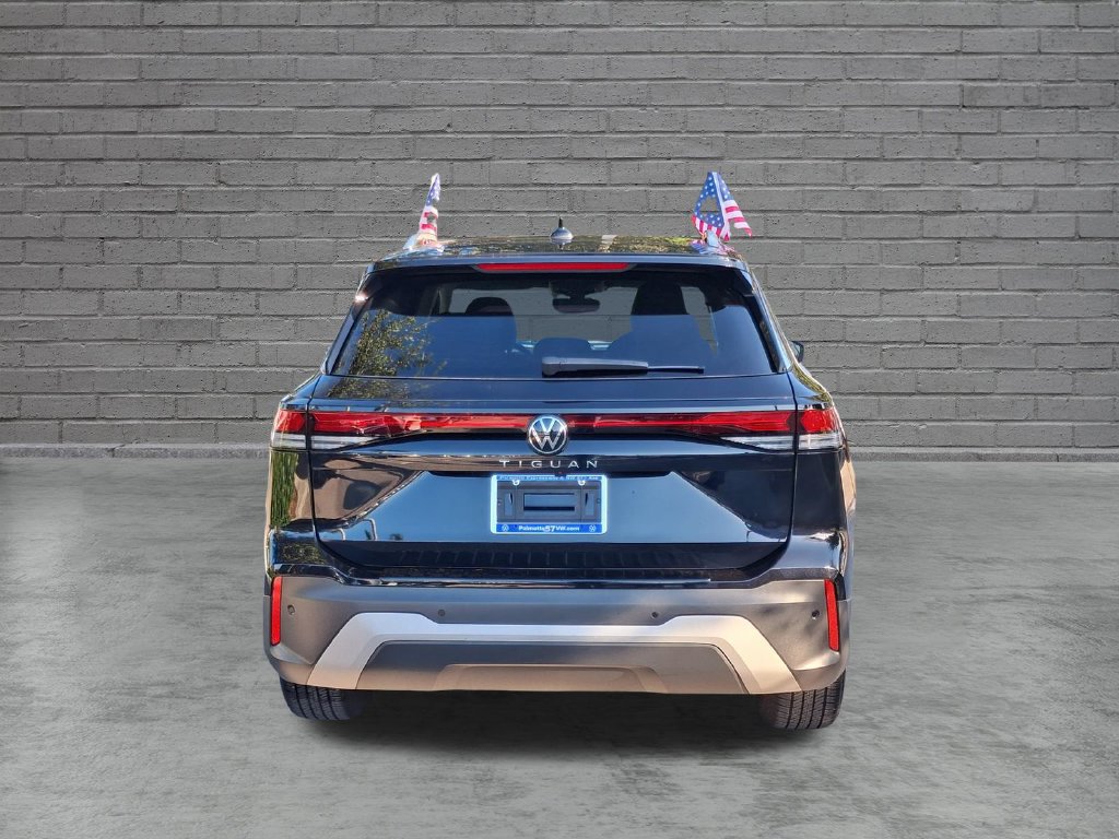 Used 2026 Volkswagen Tiguan S w/ 18" Wheel Package FWD image 9